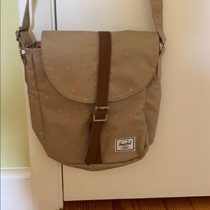 Herschel Cross Body